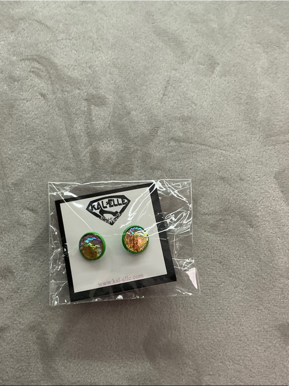 Green Iridescent Round Stud Earrings